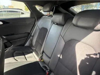 BIAŁY KOMBI KIA PROCEED z 2023 r., BENZYNA, skrzynia biegów AUTOMATYCZNA 160KM, zdjęcie 12 z 19