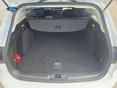 SREBRNY KOMBI FORD FOCUS z 2023 r., BENZYNA, skrzynia biegów MANUALNA 92KM, zdjęcie 15 z 20