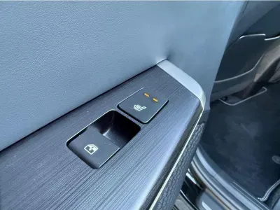 CZARNY SUV KIA EV6 z 2025 r., ELEKTRYCZNY, skrzynia biegów AUTOMATYCZNA 239KM, zdjęcie 4 z 38