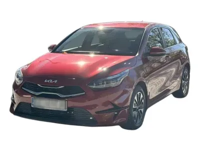 CZERWONY HATCHBACK KIA CEED z 2024 r., BENZYNA, skrzynia biegów AUTOMATYCZNA 140KM, zdjęcie 16 z 19