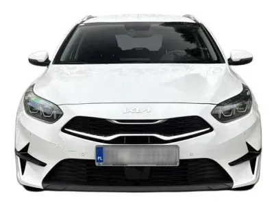 BIAŁY KOMBI KIA CEED z 2023 r., BENZYNA, skrzynia biegów AUTOMATYCZNA 160KM, zdjęcie 8 z 19