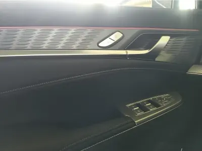 SZARY SUV MG S9 z 2026 r., HYBRYDA/BENZYNA, skrzynia biegów AUTOMATYCZNA 299KM, zdjęcie 7 z 19