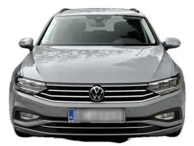 SZARY KOMBI VOLKSWAGEN PASSAT z 2023 r., BENZYNA, skrzynia biegów AUTOMATYCZNA 150KM, zdjęcie 19 z 19
