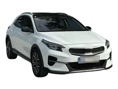 BIAŁY SUV KIA XCEED z 2022 r., BENZYNA, skrzynia biegów AUTOMATYCZNA 160KM, zdjęcie 16 z 19