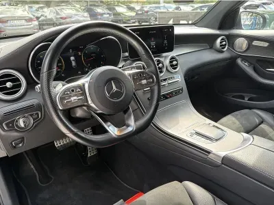 CZARNY SUV MERCEDES CLASE GLC z 2023 r., DIESEL, skrzynia biegów AUTOMATYCZNA 245KM, zdjęcie 6 z 18
