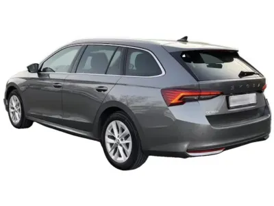 SZARY KOMBI SKODA OCTAVIA COMBI z 2024 r., BENZYNA, skrzynia biegów MANUALNA 150KM, zdjęcie 18 z 18