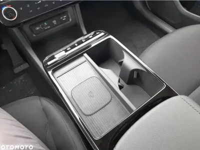 POMARAŃCZOWY SUV HYUNDAI TUCSON z 2025 r., BENZYNA, skrzynia biegów MANUALNA 160KM, zdjęcie 14 z 18