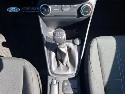 SREBRNY HATCHBACK FORD FIESTA z 2020 r., BENZYNA, skrzynia biegów MANUALNA 55KM, zdjęcie 27 z 29
