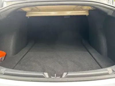 BIAŁY SEDAN TESLA MODEL 3 z 2022 r., ELEKTRYCZNY, skrzynia biegów AUTOMATYCZNA 306KM, zdjęcie 18 z 18