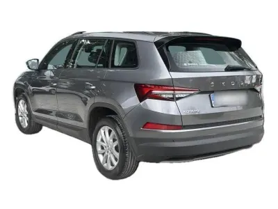 SZARY SUV SKODA KODIAQ z 2022 r., BENZYNA, skrzynia biegów AUTOMATYCZNA 150KM, zdjęcie 10 z 18