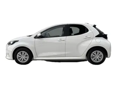 BIAŁY HATCHBACK TOYOTA YARIS z 2024 r., HYBRYDA/BENZYNA, skrzynia biegów AUTOMATYCZNA 116KM, zdjęcie 2 z 17