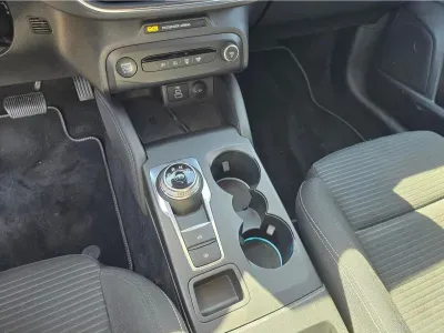 NIEBIESKI KOMBI FORD FOCUS TURNIER z 2024 r., DIESEL, skrzynia biegów AUTOMATYCZNA 115KM, zdjęcie 10 z 19