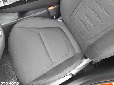 POMARAŃCZOWY SUV HYUNDAI TUCSON z 2025 r., BENZYNA, skrzynia biegów MANUALNA 160KM, zdjęcie 17 z 18