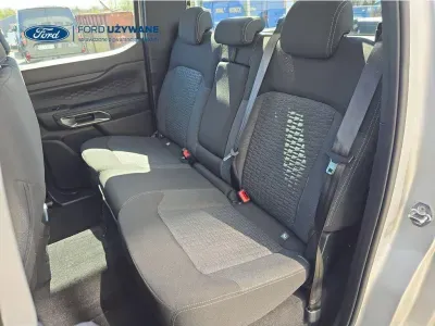 SREBRNY SUV FORD RANGER z 2024 r., DIESEL, skrzynia biegów AUTOMATYCZNA 125KM, zdjęcie 18 z 25