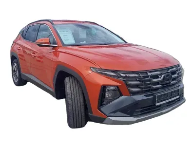 POMARAŃCZOWY SUV HYUNDAI TUCSON z 2025 r., BENZYNA, skrzynia biegów MANUALNA 160KM, zdjęcie główne