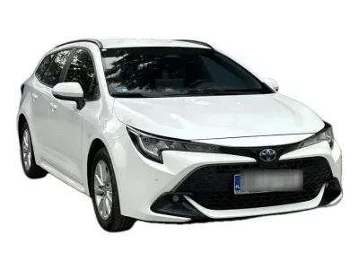 BIAŁY KOMBI TOYOTA COROLLA z 2023 r., HYBRYDA/BENZYNA, skrzynia biegów AUTOMATYCZNA 140KM, zdjęcie 5 z 19