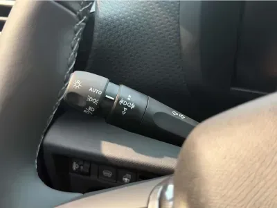 CZARNY HATCHBACK CITROEN C4 z 2026 r., HYBRYDA/BENZYNA, skrzynia biegów AUTOMATYCZNA 145KM, zdjęcie 4 z 19