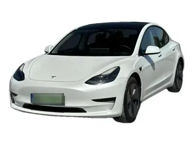 BIAŁY SEDAN TESLA MODEL 3 z 2022 r., ELEKTRYCZNY, skrzynia biegów AUTOMATYCZNA 306KM, zdjęcie główne