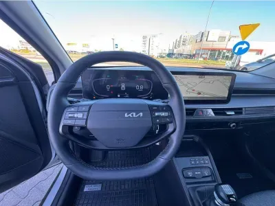 SREBRNY SUV KIA STONIC z 2026 r., BENZYNA, skrzynia biegów MANUALNA 74KM, zdjęcie 17 z 21