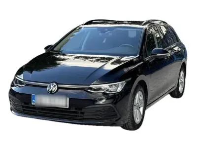 CZARNY KOMBI VOLKSWAGEN GOLF VIII VARIANT z 2023 r., BENZYNA, skrzynia biegów AUTOMATYCZNA 131KM, zdjęcie główne
