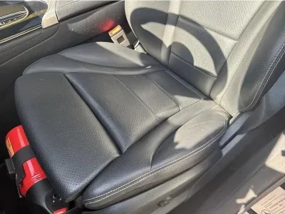 CZARNY SUV MERCEDES CLASE EQC z 2021 r., ELEKTRYCZNY, skrzynia biegów AUTOMATYCZNA 408KM, zdjęcie 4 z 18