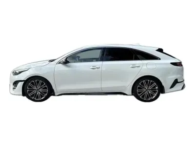 BIAŁY KOMBI KIA PROCEED z 2023 r., BENZYNA, skrzynia biegów AUTOMATYCZNA 160KM, zdjęcie 15 z 19