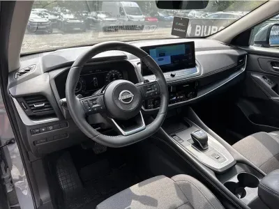 SZARY SUV NISSAN QASHQAI z 2024 r., BENZYNA, skrzynia biegów AUTOMATYCZNA 158KM, zdjęcie 13 z 19