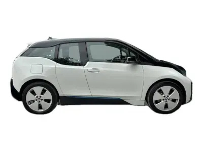 BIAŁY HATCHBACK BMW I3 z 2022 r., ELEKTRYCZNY, skrzynia biegów AUTOMATYCZNA 170KM, zdjęcie 6 z 17