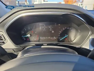 CZARNY HATCHBACK FORD FOCUS z 2023 r., BENZYNA, skrzynia biegów MANUALNA 92KM, zdjęcie 7 z 29