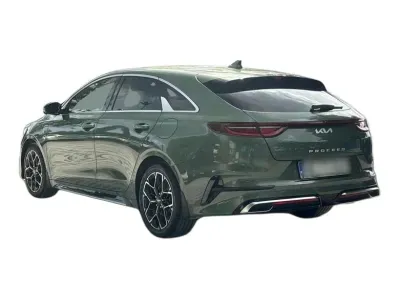 ZIELONY KOMBI KIA PROCEED z 2023 r., BENZYNA, skrzynia biegów AUTOMATYCZNA 160KM, zdjęcie 10 z 19