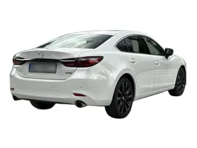 BIAŁY SEDAN MAZDA 6 z 2023 r., BENZYNA, skrzynia biegów AUTOMATYCZNA 194KM, zdjęcie 2 z 18