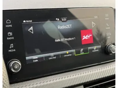 BIAŁY HATCHBACK SKODA KAMIQ z 2025 r., BENZYNA, skrzynia biegów AUTOMATYCZNA 150KM, zdjęcie 2 z 19