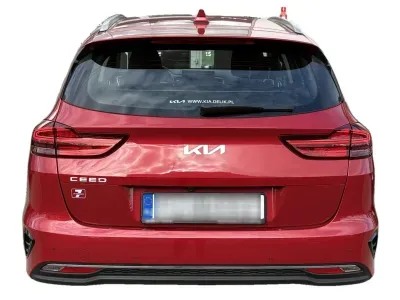 CZERWONY KOMBI KIA CEED z 2025 r., BENZYNA, skrzynia biegów AUTOMATYCZNA 140KM, zdjęcie 18 z 18