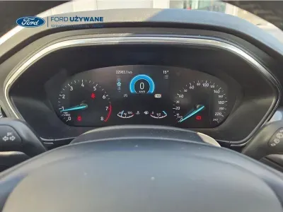CZERWONY HATCHBACK FORD FOCUS z 2023 r., BENZYNA, skrzynia biegów MANUALNA 92KM, zdjęcie 26 z 27