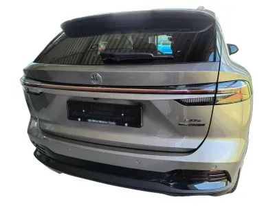 SREBRNY SUV MG HS HYBRID+ z 2026 r., HYBRYDA/BENZYNA, skrzynia biegów AUTOMATYCZNA 224KM, zdjęcie 3 z 16