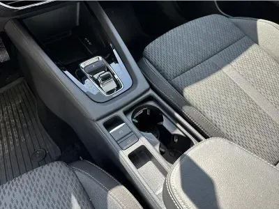 SREBRNY HATCHBACK SKODA OCTAVIA z 2023 r., BENZYNA, skrzynia biegów AUTOMATYCZNA 190KM, zdjęcie 15 z 19