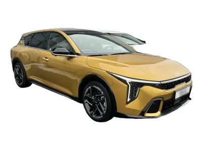 ZŁOTY HATCHBACK KIA K4 z 2025 r., BENZYNA, skrzynia biegów AUTOMATYCZNA 180KM, zdjęcie 3 z 9