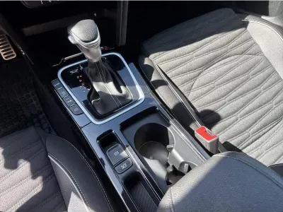 CZARNY HATCHBACK KIA CEED z 2022 r., BENZYNA, skrzynia biegów AUTOMATYCZNA 160KM, zdjęcie 19 z 19