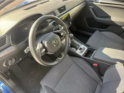 NIEBIESKI HATCHBACK SKODA SUPERB z 2022 r., DIESEL, skrzynia biegów AUTOMATYCZNA 200KM, zdjęcie 2 z 19