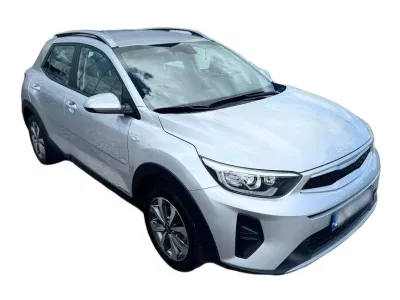 SREBRNY SUV KIA STONIC z 2025 r., BENZYNA, skrzynia biegów MANUALNA 58KM, zdjęcie 5 z 21