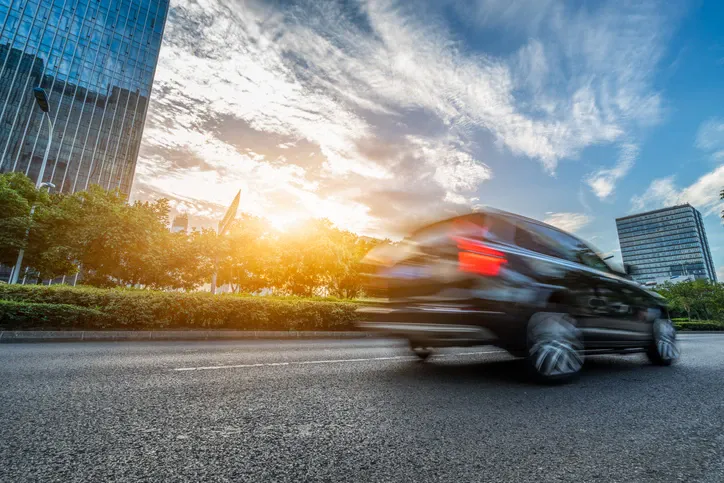 Chiński samochód na polskiej drodze – przegląd modeli dostępnych w 2025 roku