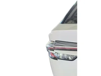 BIAŁY SUV MG HS PLUG IN HYBRID z 2026 r., HYBRYDA/BENZYNA, skrzynia biegów AUTOMATYCZNA 272KM, zdjęcie 10 z 20