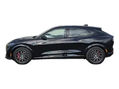 CZARNY SUV FORD MUSTANG MACH-E z 2022 r., ELEKTRYCZNY, skrzynia biegów AUTOMATYCZNA 358KM, zdjęcie 28 z 29