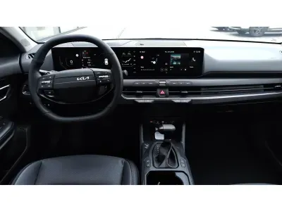 SZARY HATCHBACK KIA K4 z 2026 r., BENZYNA, skrzynia biegów AUTOMATYCZNA 150KM, zdjęcie 6 z 16