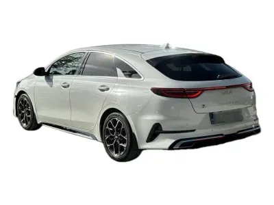 BIAŁY KOMBI KIA PROCEED z 2023 r., BENZYNA, skrzynia biegów AUTOMATYCZNA 160KM, zdjęcie 14 z 19
