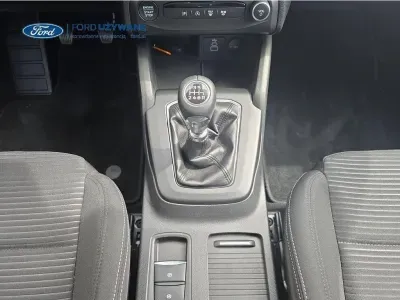 SREBRNY KOMBI FORD FOCUS z 2023 r., BENZYNA, skrzynia biegów MANUALNA 92KM, zdjęcie 10 z 20