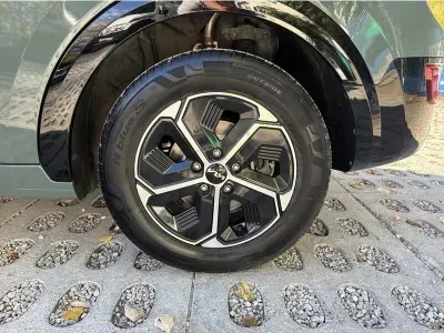 ZIELONY SUV KIA NIRO z 2022 r., HYBRYDA/BENZYNA, skrzynia biegów AUTOMATYCZNA 184KM, zdjęcie 18 z 18