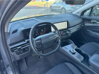 SREBRNY SUV KIA SPORTAGE z 2025 r., BENZYNA, skrzynia biegów AUTOMATYCZNA 110KM, zdjęcie 11 z 22