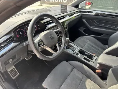 SZARY HATCHBACK VOLKSWAGEN ARTEON z 2022 r., BENZYNA, skrzynia biegów AUTOMATYCZNA 190KM, zdjęcie 2 z 19