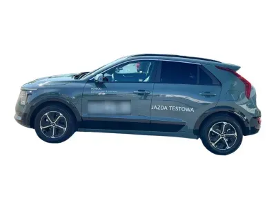 ZIELONY SUV KIA NIRO z 2026 r., HYBRYDA/BENZYNA, skrzynia biegów AUTOMATYCZNA 100KM, zdjęcie 8 z 20